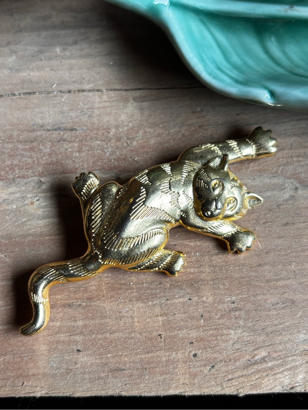 Gold Cat Brooch - Vintage